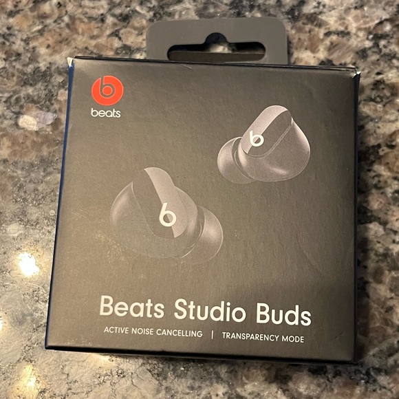 Beats Studio Buds